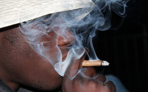 Is-Vaping-Marijuana-a-Safer-Alternative-to-Smoking